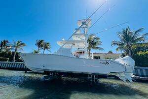 2015 Billfish 39 Custom CC thumbnail 7