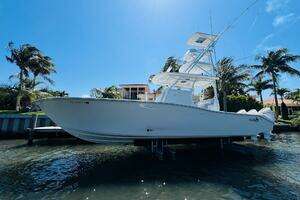 2015 Billfish 39 Custom CC thumbnail 6