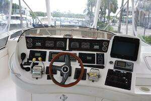 1998 Sea Ray 480 Sedan Bridge thumbnail 28