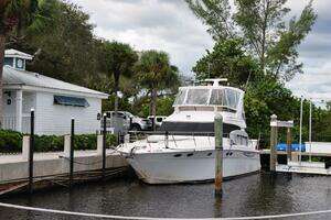 1998 Sea Ray 480 Sedan Bridge thumbnail 9
