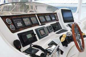 1998 Sea Ray 480 Sedan Bridge thumbnail 29