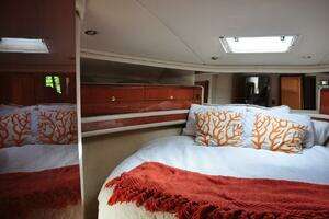 1998 Sea Ray 480 Sedan Bridge thumbnail 54