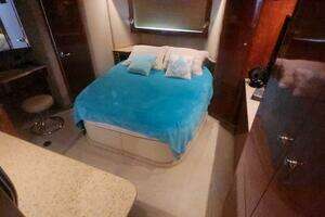 2003 Sea Ray 480 Motor Yacht thumbnail 13