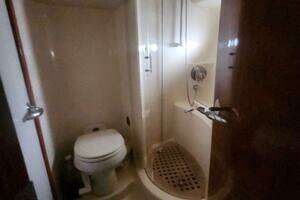 2003 Sea Ray 480 Motor Yacht thumbnail 9