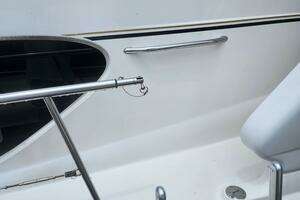 2003 Sea Ray 480 Motor Yacht thumbnail 3