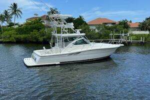 2003 Tiara Yachts 3800 Open thumbnail 14