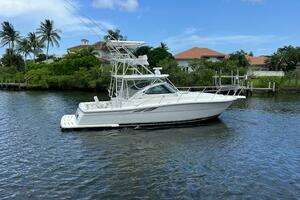2003 Tiara Yachts 3800 Open thumbnail 13