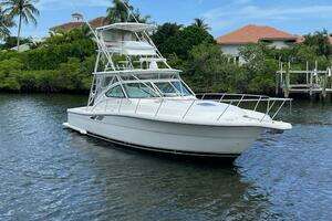 2003 Tiara Yachts 3800 Open thumbnail 9