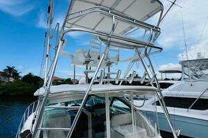 2003 Tiara Yachts 3800 Open thumbnail 39