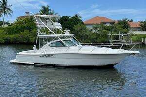 2003 Tiara Yachts 3800 Open thumbnail 11