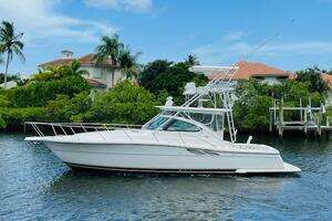 2003 Tiara Yachts 3800 Open thumbnail 1