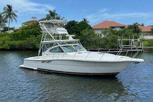 2003 Tiara Yachts 3800 Open thumbnail 10
