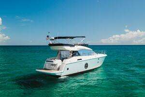 2015 Beneteau Monte Carlo 5 thumbnail 2