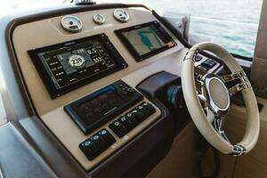 2015 Beneteau Monte Carlo 5 thumbnail 34