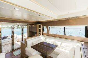 2015 Beneteau Monte Carlo 5 thumbnail 38
