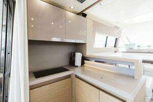 2015 Beneteau Monte Carlo 5 thumbnail 45