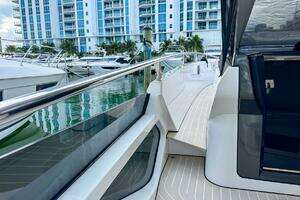 2023 Azimut Verve 47 thumbnail 16