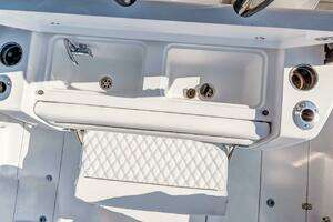 2022 Sportsman Open 352 Center Console thumbnail 44