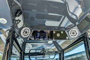 2022 Sportsman Open 352 Center Console thumbnail 24