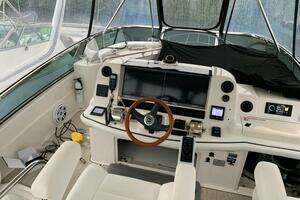 2006 Sea Ray 52 Sedan Bridge thumbnail 10