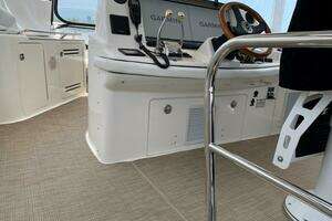 2006 Sea Ray 52 Sedan Bridge thumbnail 4
