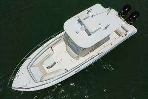 2008 Boston Whaler 320 Outrage thumbnail 7