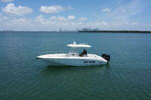 2008 Boston Whaler 320 Outrage thumbnail 2