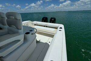 2008 Boston Whaler 320 Outrage thumbnail 14
