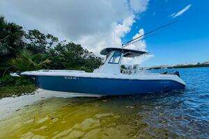 2012 Everglades 295 Center Console thumbnail 6