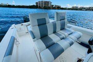 2012 Everglades 295 Center Console thumbnail 25