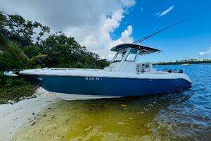 2012 Everglades 295 Center Console thumbnail 5