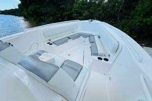 2012 Everglades 295 Center Console thumbnail 12