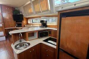 2000 Carver 396 Motor Yacht thumbnail 22