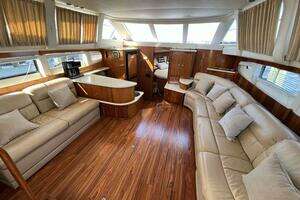 2000 Carver 396 Motor Yacht thumbnail 18