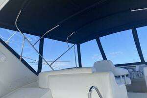 2000 Carver 396 Motor Yacht thumbnail 13