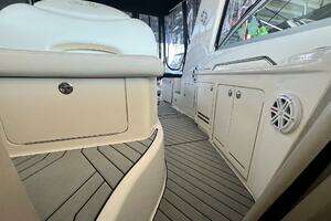2002 Sea Ray 340 Sundancer thumbnail 21