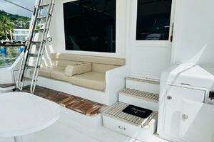 1988 Bertram 54' thumbnail 11