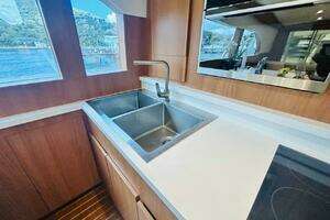 1988 Bertram 54' thumbnail 57