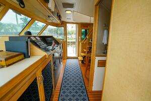 1989 Hatteras 80 Cockpit Motor Yacht thumbnail 36