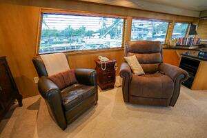 1989 Hatteras 80 Cockpit Motor Yacht thumbnail 47