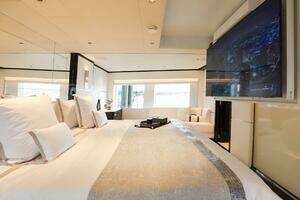 2025 Majesty Yachts 120 thumbnail 71