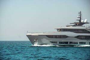 2025 Majesty Yachts 120 thumbnail 7