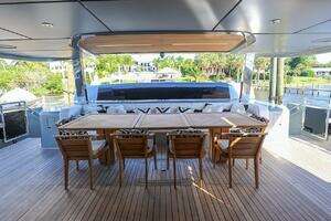 2025 Majesty Yachts 120 thumbnail 26