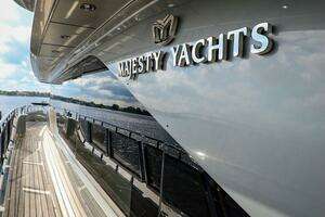 2025 Majesty Yachts 120 thumbnail 11