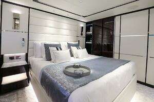 2025 Majesty Yachts 120 thumbnail 42