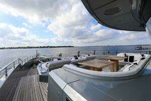 2025 Majesty Yachts 120 thumbnail 12