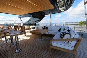 2025 Majesty Yachts 120 thumbnail 88