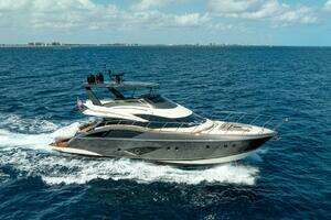 2016 Marquis 660 Sport Yacht thumbnail 2