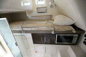 2016 Marquis 660 Sport Yacht thumbnail 54