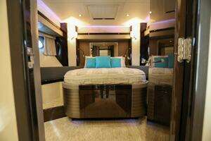 2016 Marquis 660 Sport Yacht thumbnail 66